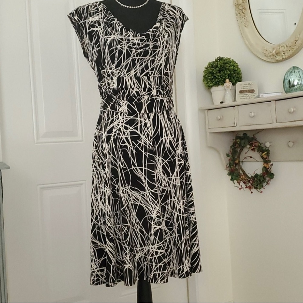 London Times black & white dress. Size 12